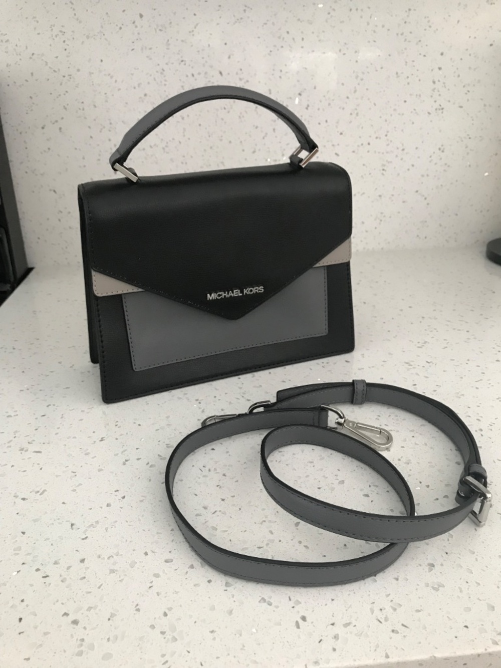 MICHAEL KORKS LUDLOW purse - Picture 2 of 7